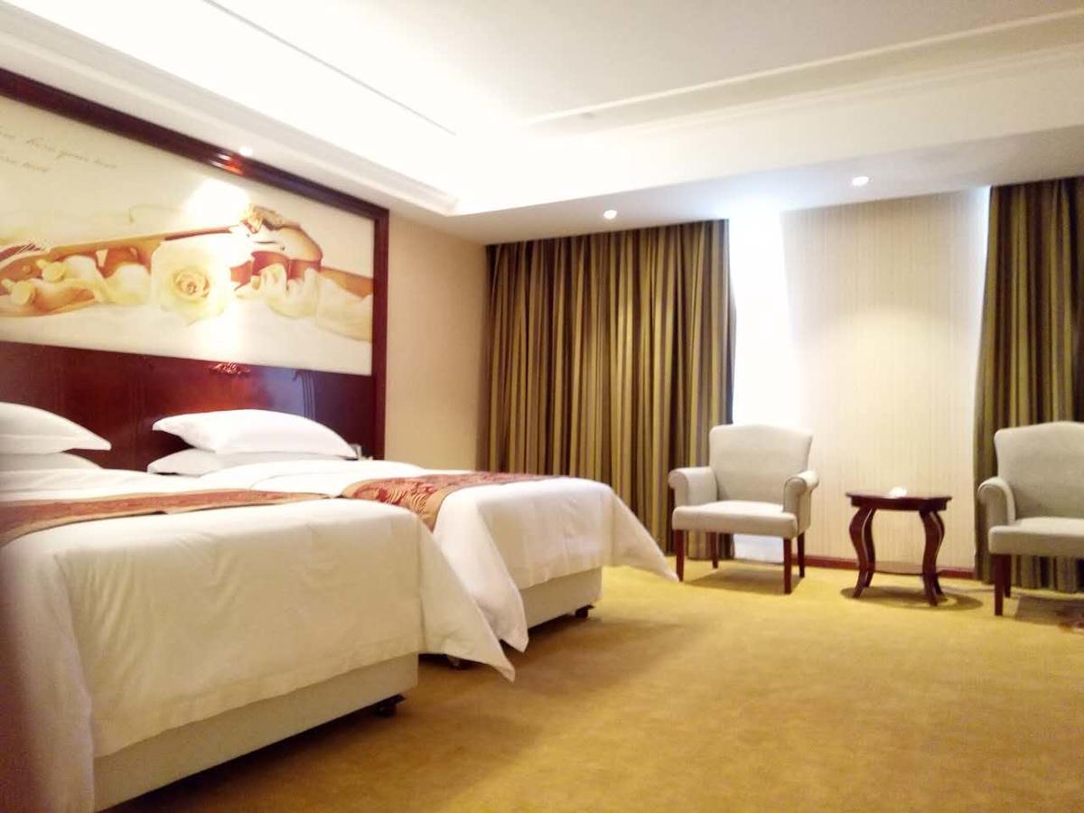 Vienna Hotel Zhongshan Guzhen Town Center Luaran gambar